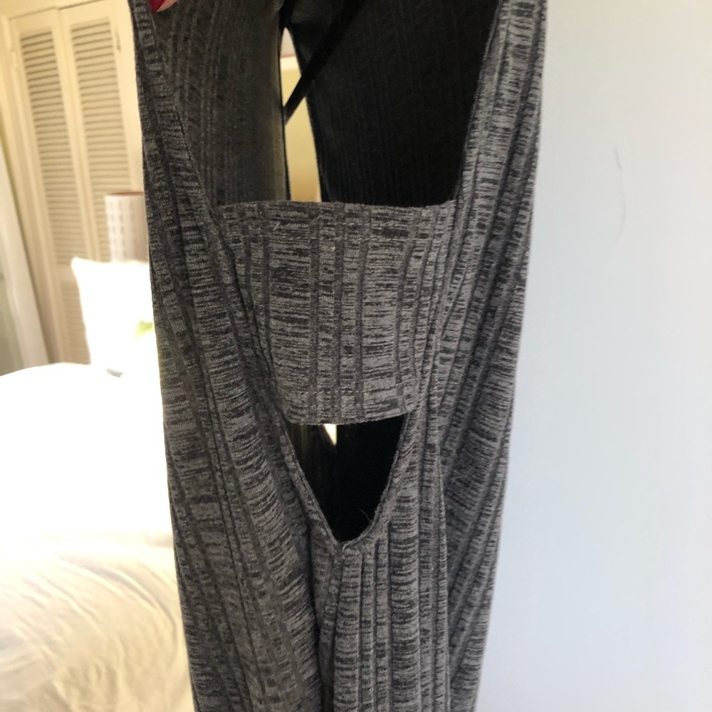 Grey sweater dress with side cut outs - Picture 2 of 3